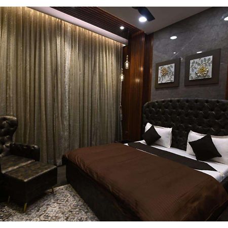 Mansion 6Bhk Villa Лонавала Екстериор снимка